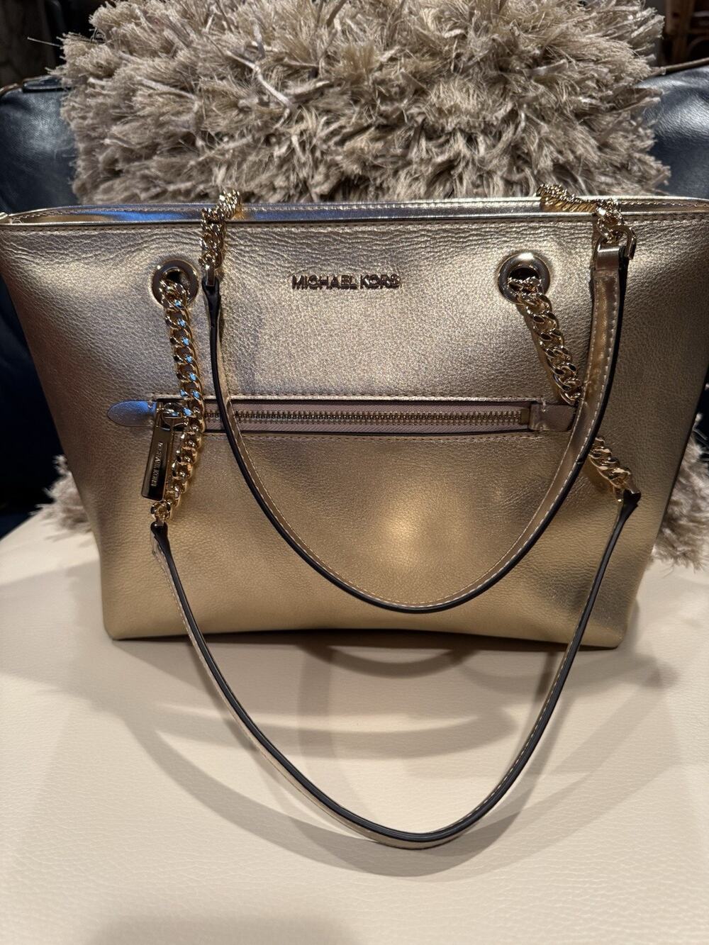 NWOT Glam Sparky Michael Kors Jet Set Pale Gold Metallic Chain Tote Bag 15x10x4
